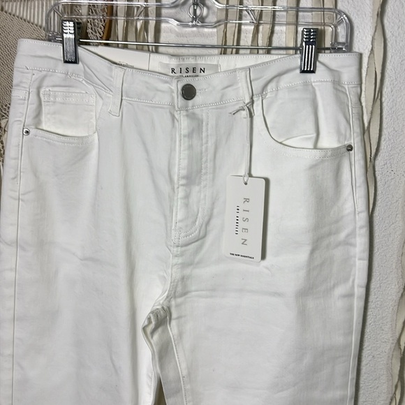 Risen NWT White Flare/Bootcut Jeans Size 31/13 - Picture 8 of 12